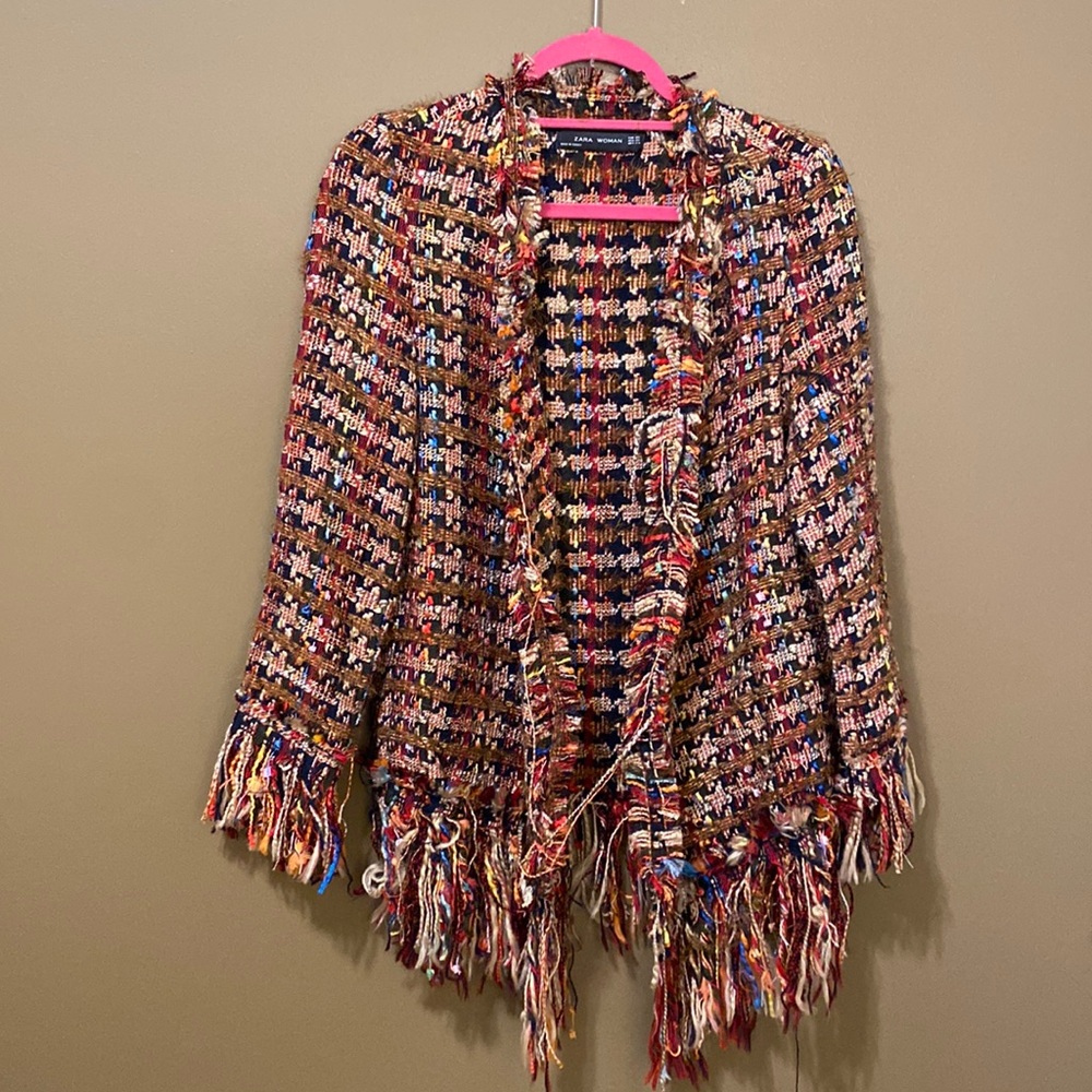 Open sweater/ poncho